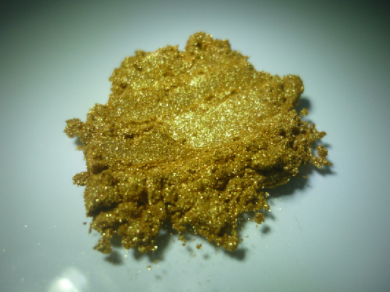 Glitter Gold Pearlescent Mica for Epoxy & Decorative Applications – KT-355 - Kolortek