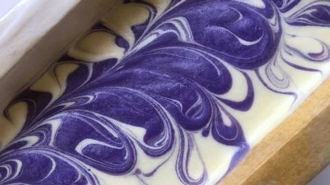 Cosmetic Grade Pigments and Glitters for Cold-Process Soaps