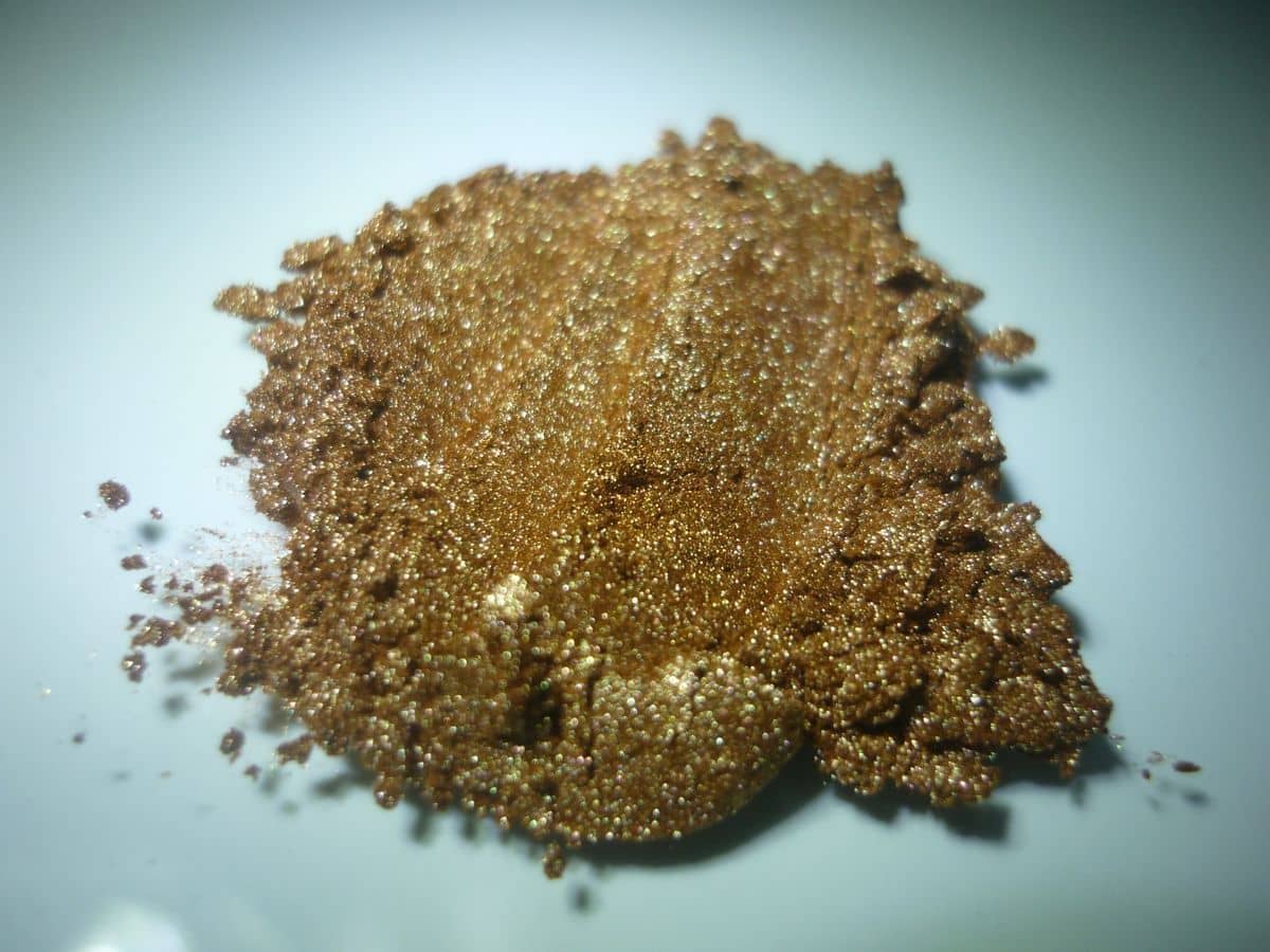 bronze synthetic mica