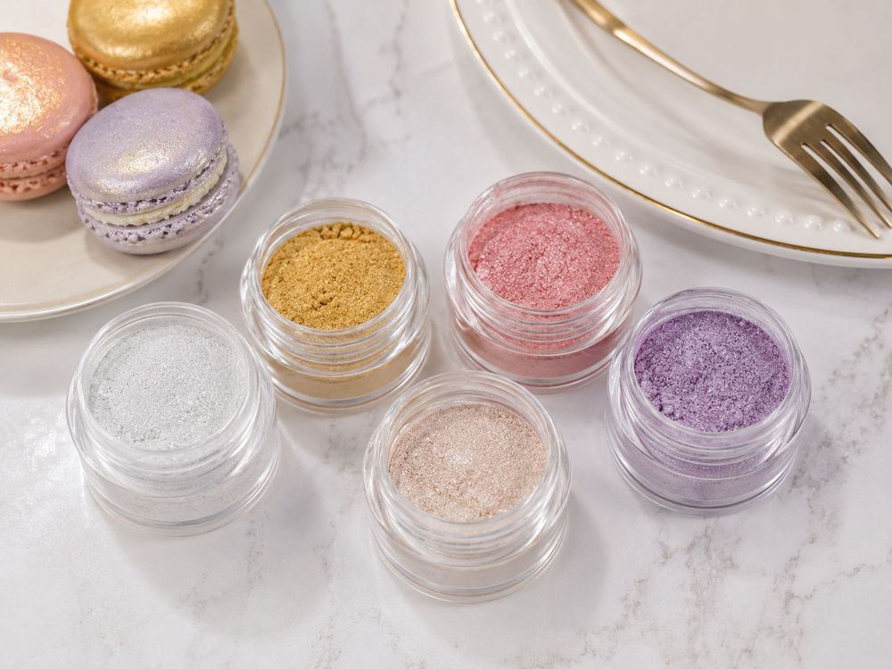 What Is Edible Luster Dust and Is It Safe to Eat